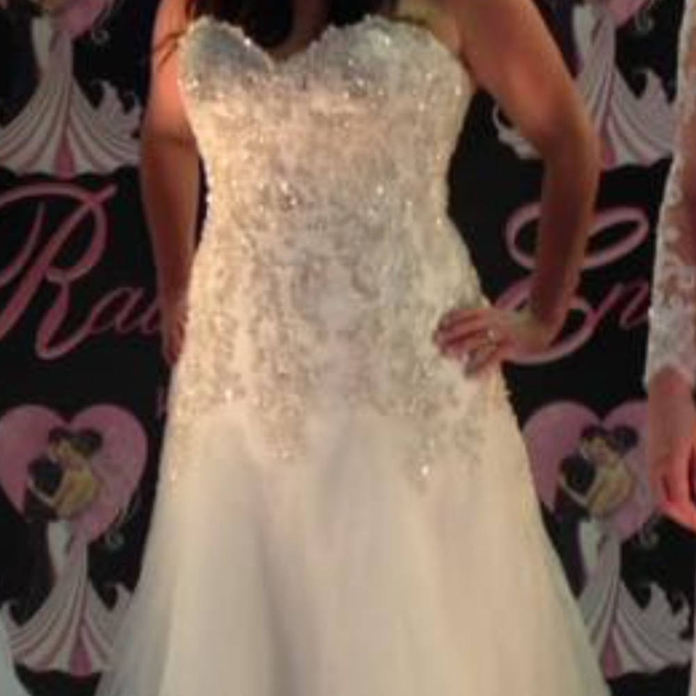 Maggie Sottero Wedding Dress